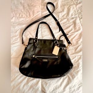 COACH DAISY MIA BLACK LEATHER SATCHEl color black with silver hardware